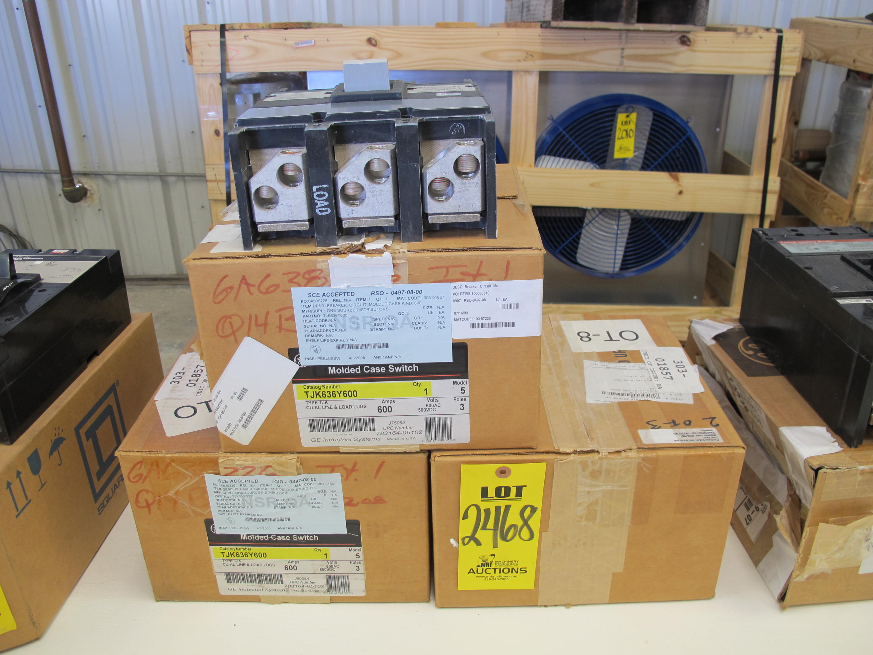 LOT (3) BREAKERS, CIRCUIT TYPE, MOLDED CASE KIND, 600 AMP RATING, 600 VOLT RATING, 3 POLE. FOR MOD Y012 INVERTER, PART # TJK636Y600 (W-44) LOADING & HANDLING FEE $5-